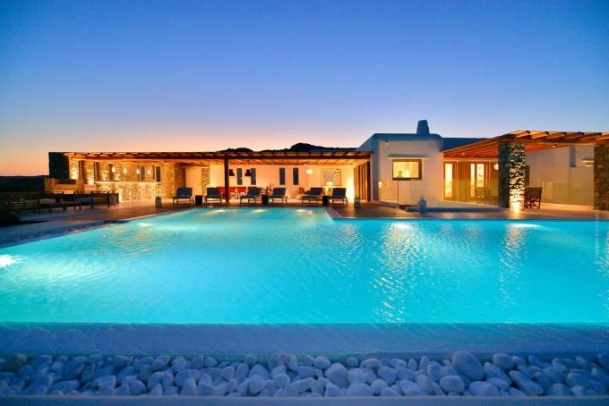 Blue Collection · Mykonos Luxury Villas - Shopping Anyone ? 😎🎁💝 Louis  Vuitton Louis Vuitton #BlueCollection #Mykonos #Greece 🇬🇷💙  #ComeWithTheBest #ExclusiveClub #PremiumConcierge #Lu